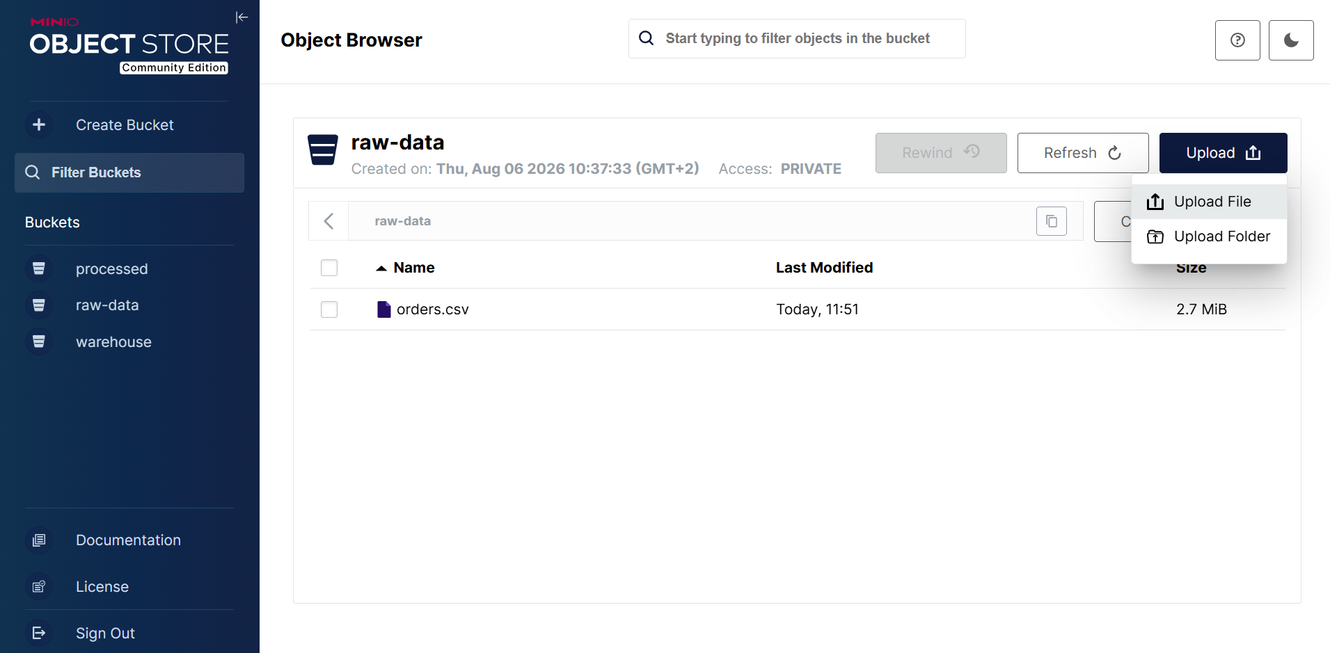 Upload file desde la consola web de MinIO